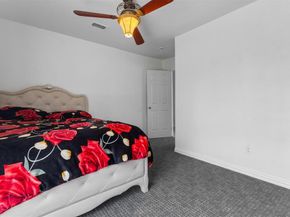 704 S Beacon Street , Dallas Texas 75223