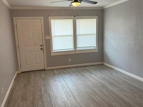 4025  Eastland Street , Fort Worth Texas 76119