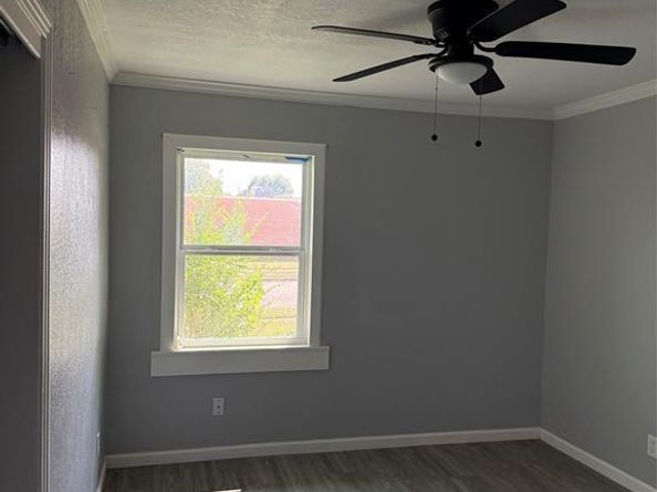 4025  Eastland Street , Fort Worth Texas 76119