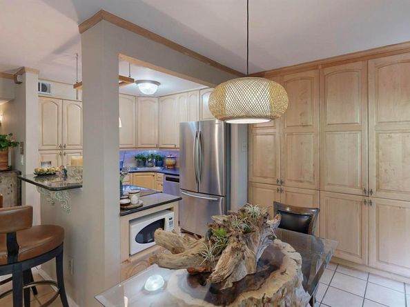 4112  Bowser Avenue  105, Dallas Texas 75219