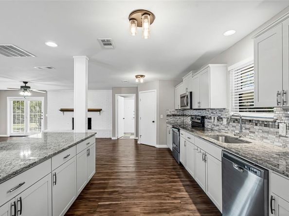 2412  Flagstone Drive , Plano Texas 75075