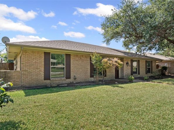 2412  Flagstone Drive , Plano Texas 75075