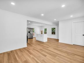2108  Blake Avenue , Dallas Texas 75228