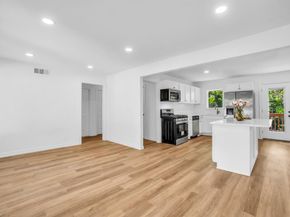 2108  Blake Avenue , Dallas Texas 75228