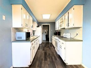 1613  Glencairn Lane , Lewisville Texas 75067