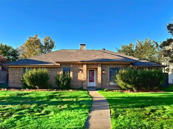 1613  Glencairn Lane 