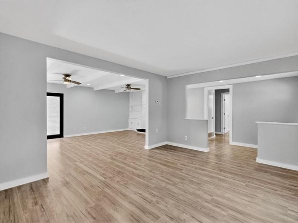 1120  Misty Glen Lane , Dallas Texas 75232