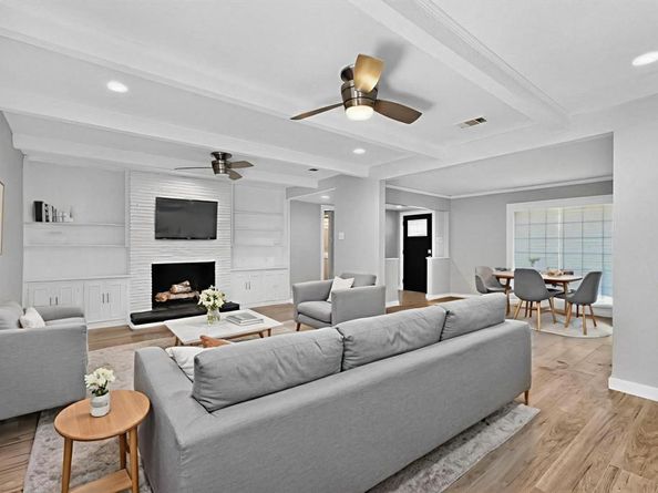 1120  Misty Glen Lane , Dallas Texas 75232