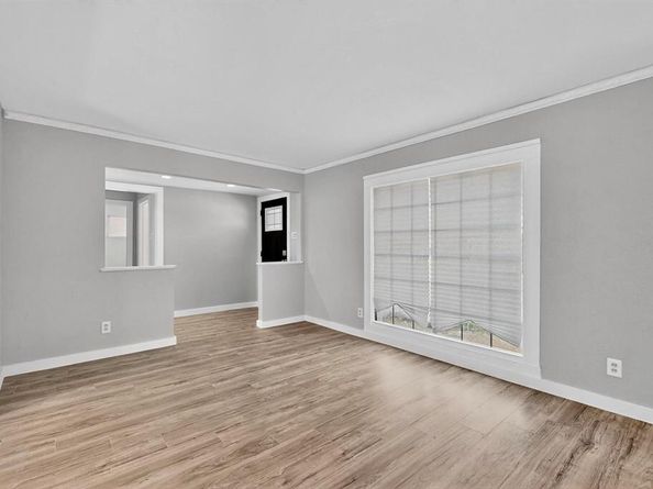 1120  Misty Glen Lane , Dallas Texas 75232