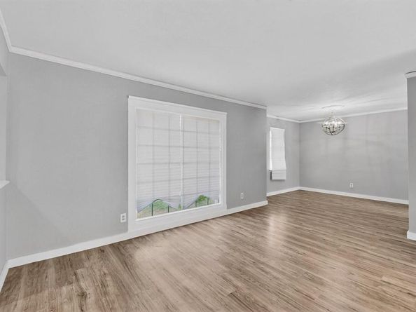 1120  Misty Glen Lane , Dallas Texas 75232