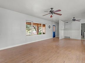 1801  Yale Street , River Oaks Texas 76114