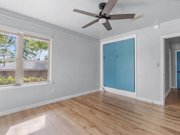 1801  Yale Street , River Oaks Texas 76114