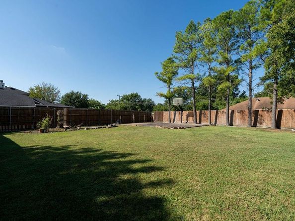 903  Lakefield Drive , Mesquite Texas 75181