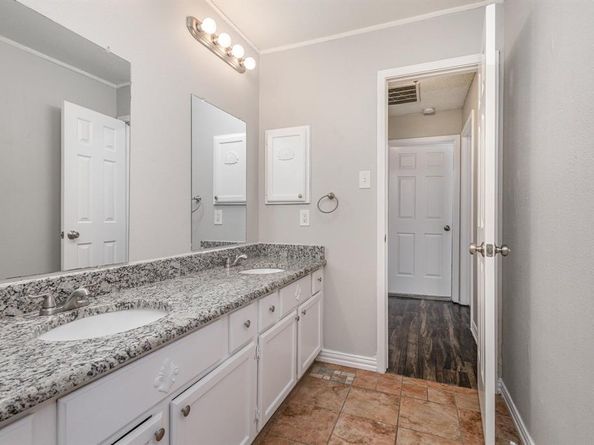 1420  Country Lane , Allen Texas 75002