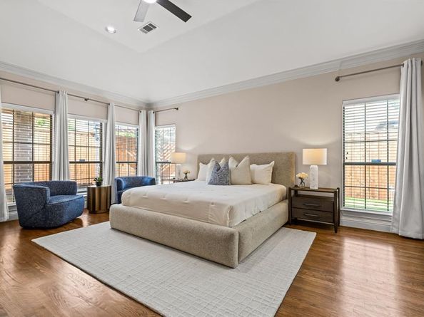 8204  Ridgelea Street , Dallas Texas 75209