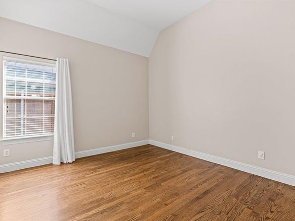 8204  Ridgelea Street , Dallas Texas 75209