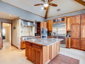 9812  Canyon Crest Circle , Irving Texas 75063