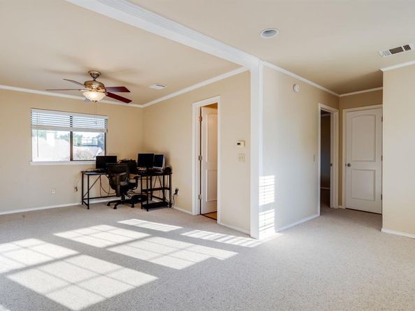 9812  Canyon Crest Circle , Irving Texas 75063