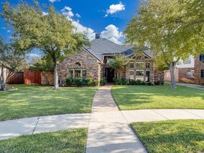 9812  Canyon Crest Circle , Irving Texas 75063