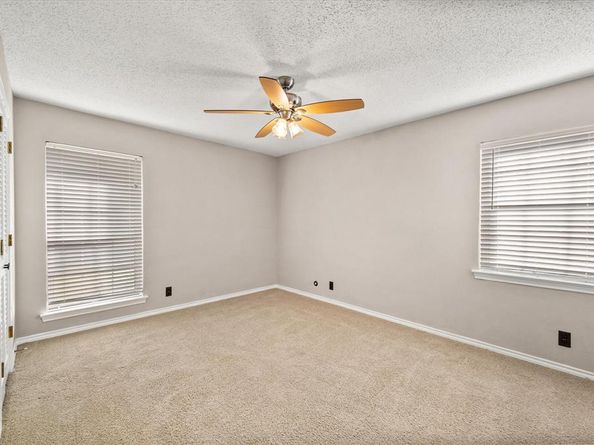 820  Newport Road , Fort Worth Texas 76120