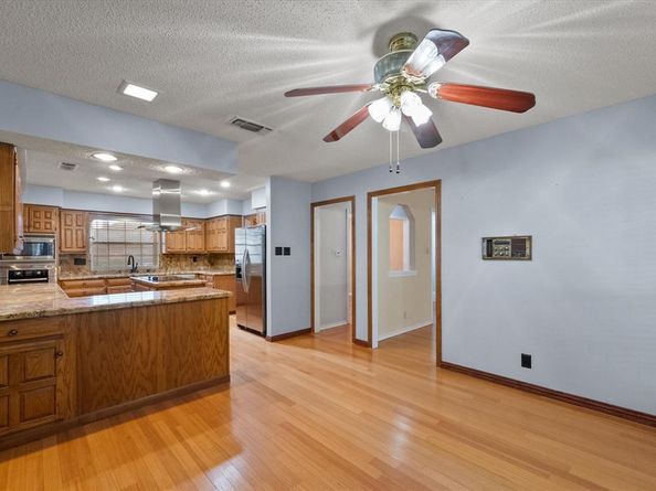 820  Newport Road , Fort Worth Texas 76120