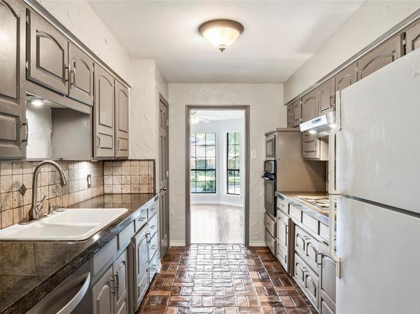 3509  Hightimber Drive , Grapevine Texas 76051