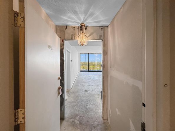 6335 W Northwest Highway  1815, Dallas Texas 75225