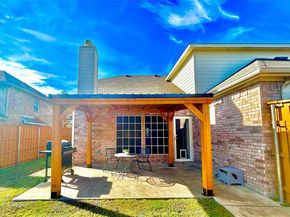 2122  TRICKLING CREEK Drive , Garland Texas 75041