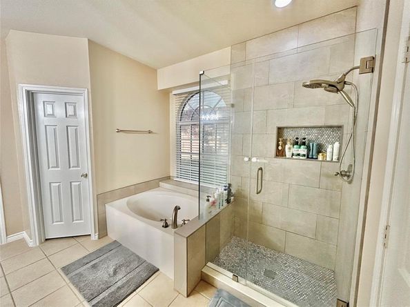 2122  TRICKLING CREEK Drive , Garland Texas 75041