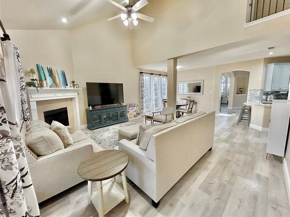 2122  TRICKLING CREEK Drive , Garland Texas 75041