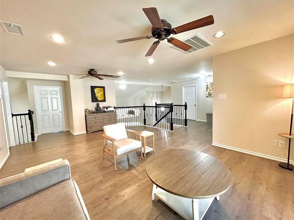 2122  TRICKLING CREEK Drive , Garland Texas 75041