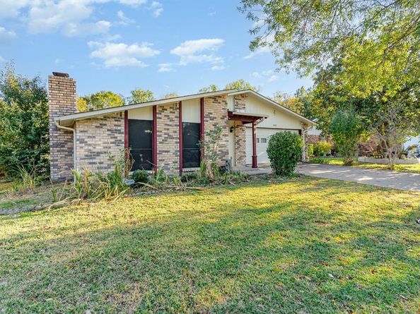 3838  Ruidosa Avenue , Dallas Texas 75228