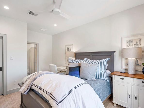 8010  Eagle Trail , Dallas Texas 75238