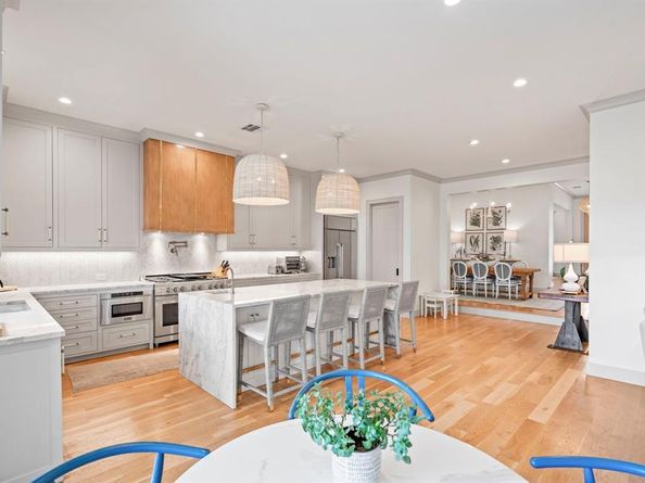 8010  Eagle Trail , Dallas Texas 75238