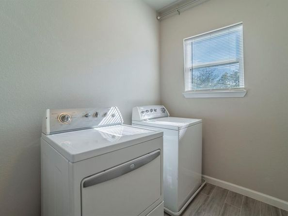 2407  Lee Avenue , Fort Worth Texas 76164