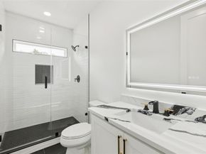 823 S Winnetka Avenue , Dallas Texas 75208