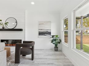 823 S Winnetka Avenue , Dallas Texas 75208