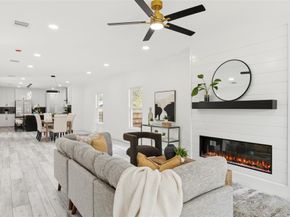 823 S Winnetka Avenue , Dallas Texas 75208