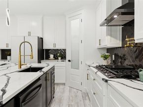 823 S Winnetka Avenue , Dallas Texas 75208