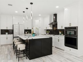 823 S Winnetka Avenue , Dallas Texas 75208