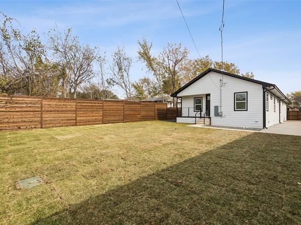 823 S Winnetka Avenue , Dallas Texas 75208