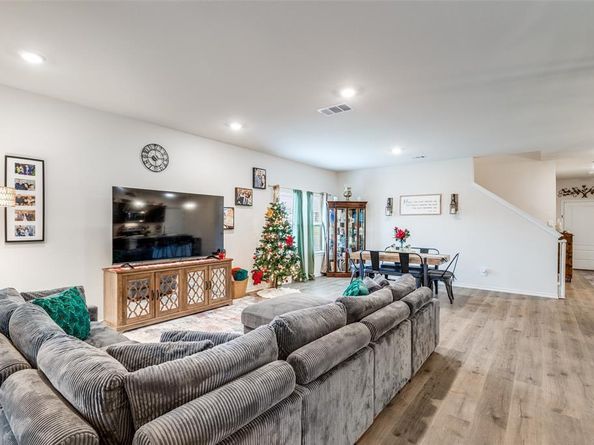 13200  Rich Lane  , Aubrey Texas 76227