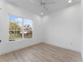 5308  Chippewa Drive , Dallas Texas 75212