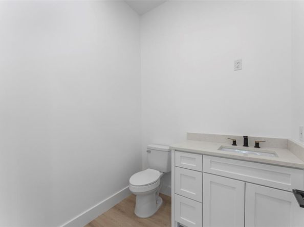 5308  Chippewa Drive , Dallas Texas 75212