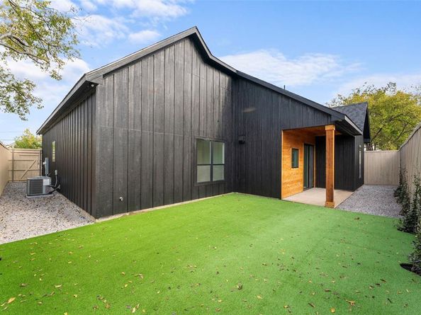 5308  Chippewa Drive , Dallas Texas 75212