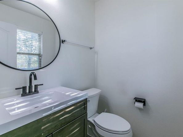 1208  Foster Street , Cedar Hill Texas 75104