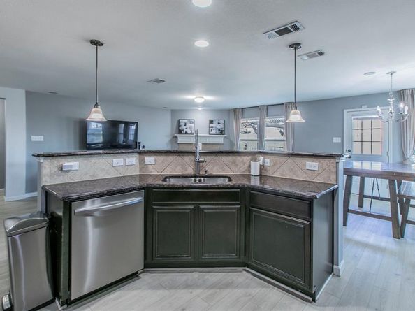 1208  Foster Street , Cedar Hill Texas 75104