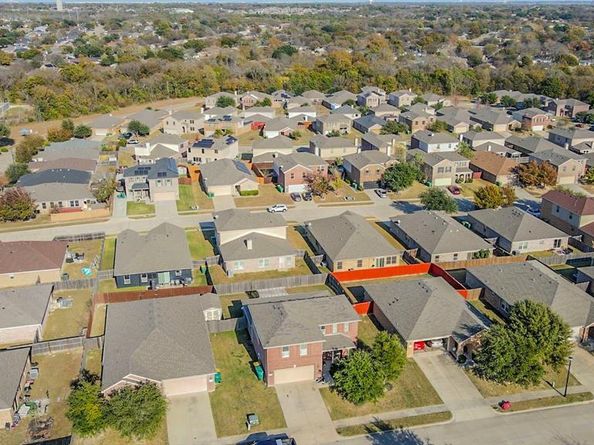 1208  Foster Street , Cedar Hill Texas 75104