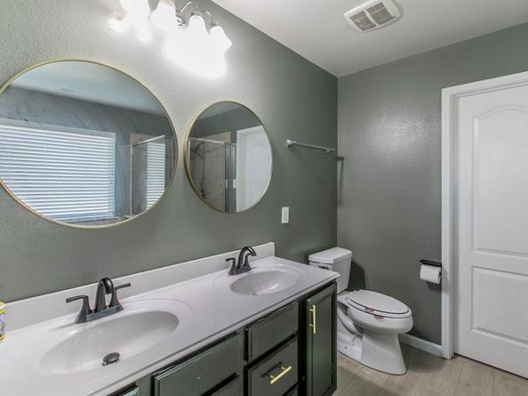 1208  Foster Street , Cedar Hill Texas 75104