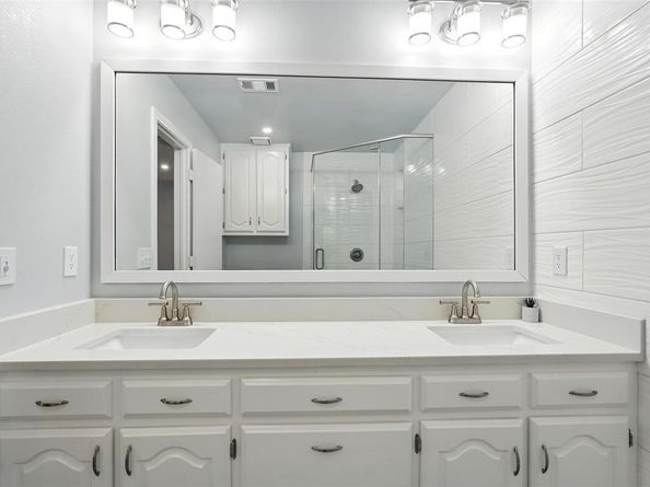 1402  Country Lane , Allen Texas 75002